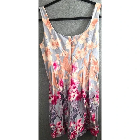 Nine West Floral Sleeveless Sheath Dress Size 8 Blue Grey Pink Purple Pockets - Picture 2 of 10